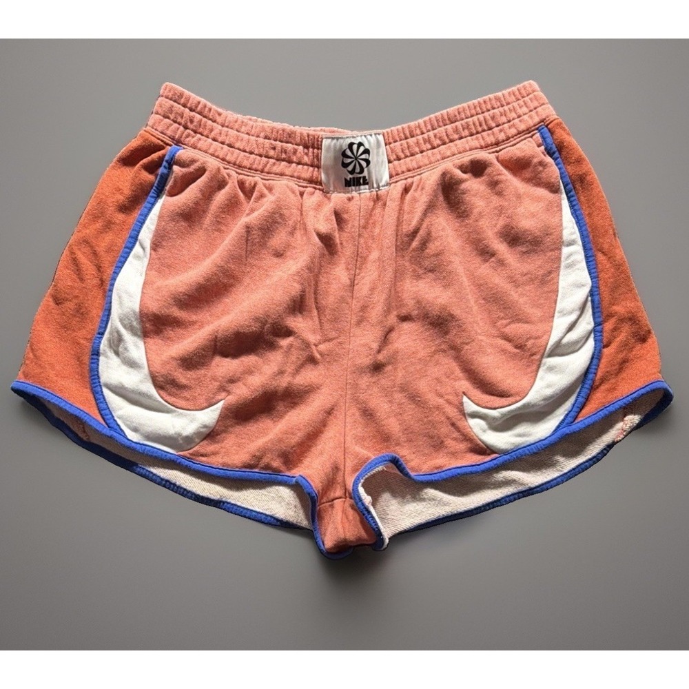 Nike Women's Sportswear Circa 72 High-Rise Fleece Shorts. Rare Colorway Mantra O